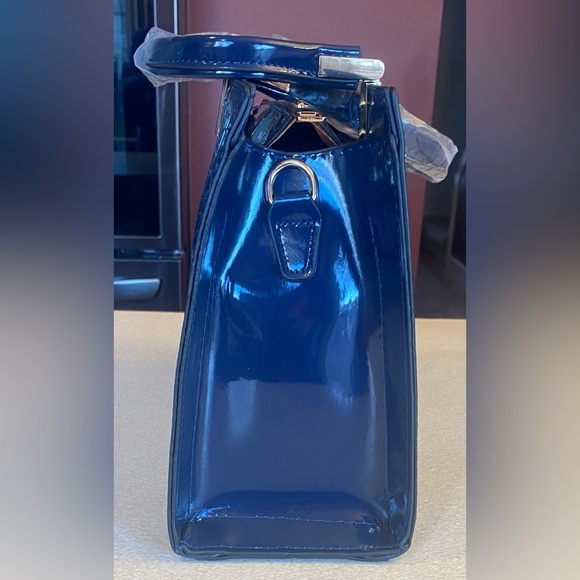 Navy Blue Crocodile Pattern Faux Leather Shoulder Bag w/Golden Hardware. NWOT - Picture 6 of 12